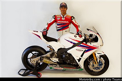 aoyama_023 superbike_supersport_test_2012.jpg