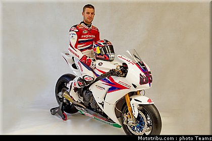 rea_032 superbike_supersport_test_2012.jpg