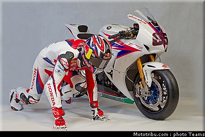rea_034 superbike_supersport_test_2012.jpg