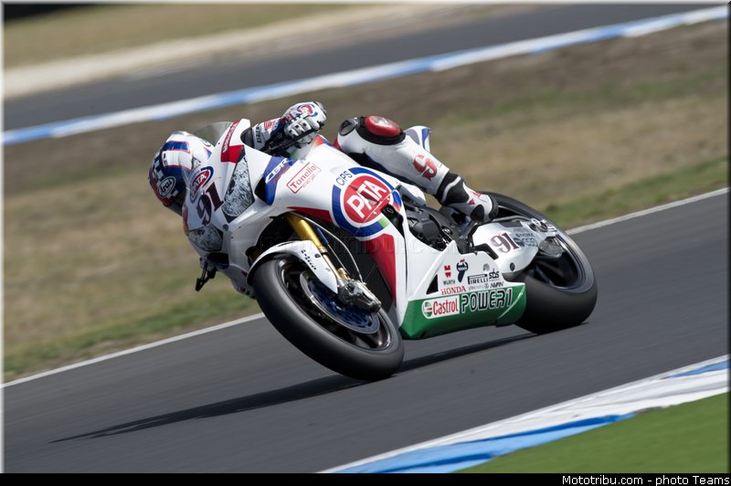 superbike_haslam_007_australie_philip_island_2013