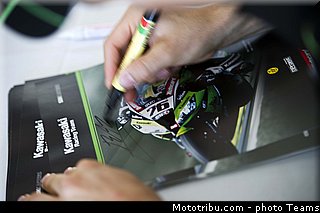 superbike_pitbabe_014_australie_philip_island_2013.jpg