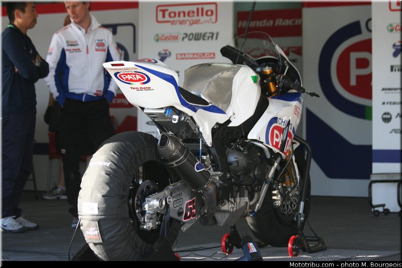 wsbk_paddock_010_aragon_2013