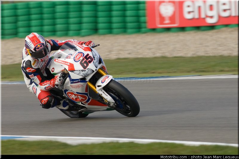 sbk_rea_005_pays_bas_assen_2013