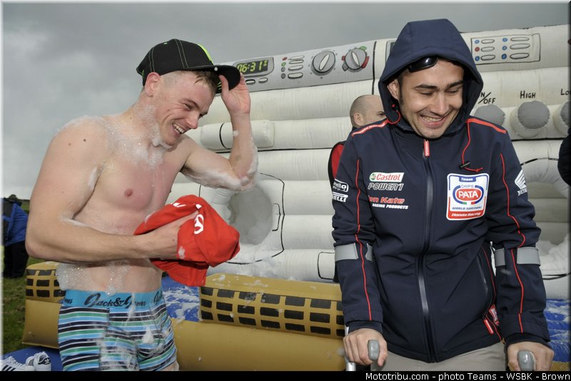 sbk_ambiance_001_angleterre_donington_park_2013