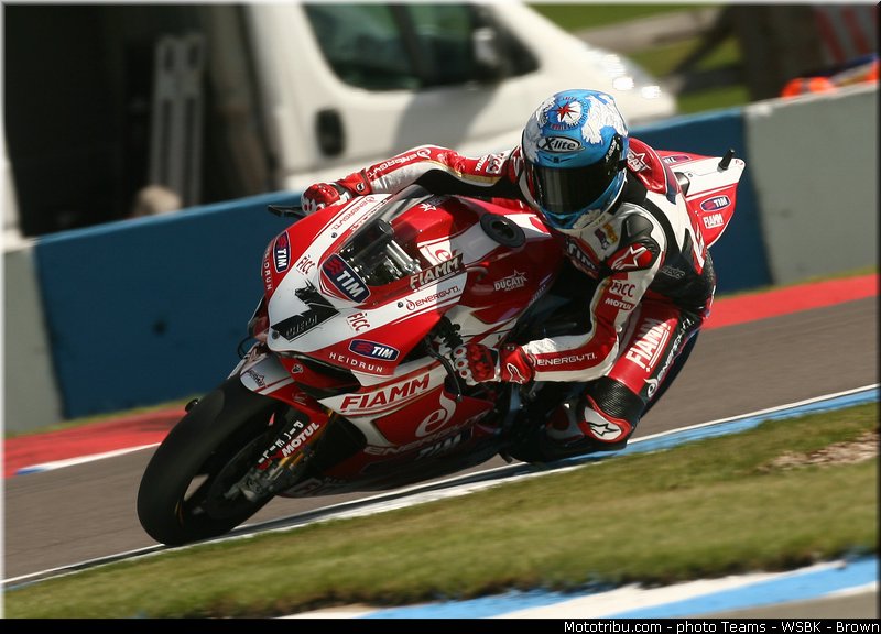 sbk_checa_008_angleterre_donington_park_2013