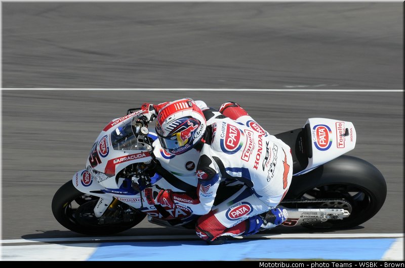sbk_rea_002_angleterre_donington_park_2013
