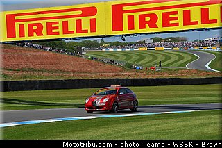 sbk_ambiance_008_angleterre_donington_park_2013.jpg