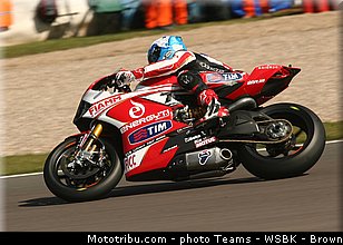 sbk_checa_007_angleterre_donington_park_2013.jpg