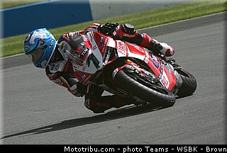 sbk_checa_012_angleterre_donington_park_2013.jpg