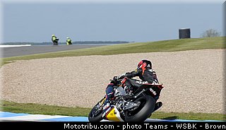 sbk_guintoli_001_angleterre_donington_park_2013.jpg