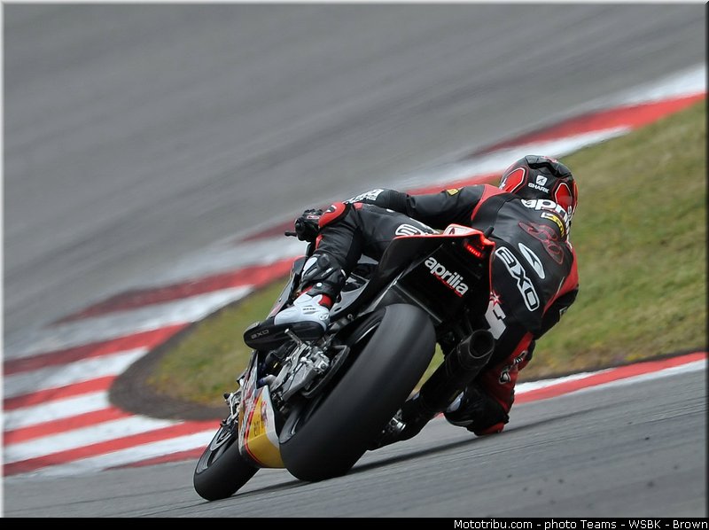 sbk_guintoli_010_wsbk_2013_portugal_portimao