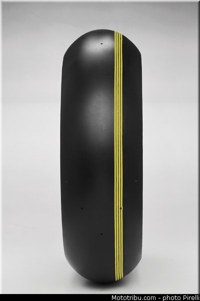 pirelli_sbk_slick_superpole_03_17_pouces_2013_