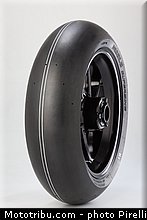 pirelli_sbk_slick_sc0_01_17_pouces_2013_.jpg