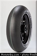 pirelli_sbk_slick_sc2_01_17_pouces_2013_.jpg