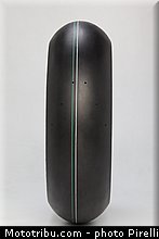 pirelli_sbk_slick_sc2_03_17_pouces_2013_.jpg