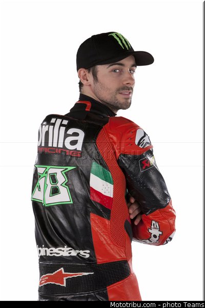 aprilia_racing_team_43_wsbk_2013_teams