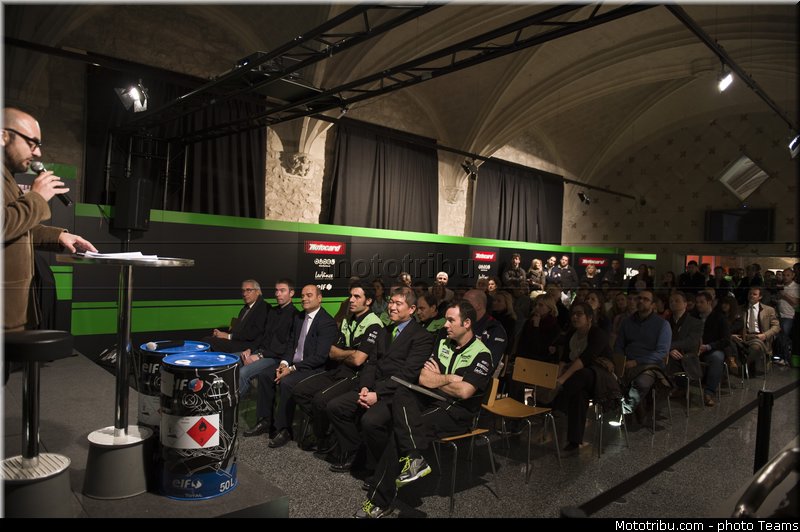 kawasaki_racing_team_021_wsbk_2013_teams