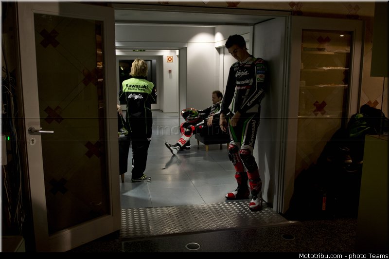 kawasaki_racing_team_022_wsbk_2013_teams