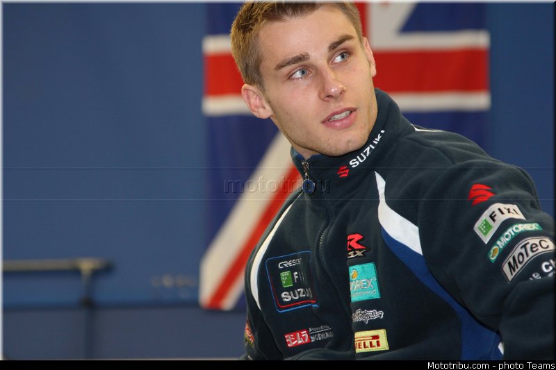 suzuki_crescent_023_wsbk_2013_teams