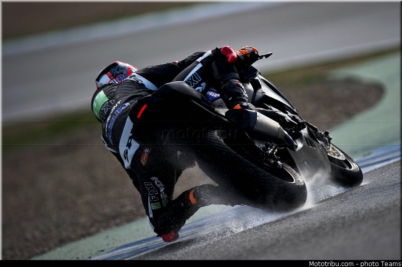 suzuki_crescent_035_wsbk_2013_teams