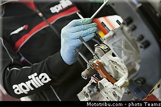 aprilia_racing_team_91_wsbk_2013_teams.jpg