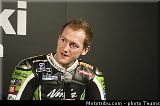 kawasaki_racing_team_015_wsbk_2013_teams.jpg