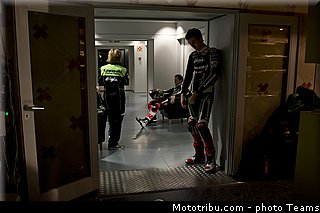 kawasaki_racing_team_022_wsbk_2013_teams.jpg