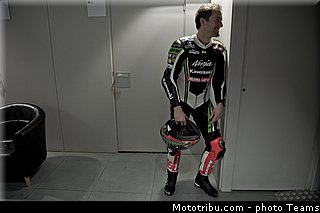 kawasaki_racing_team_023_wsbk_2013_teams.jpg