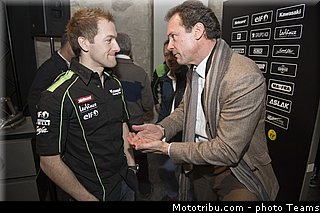 kawasaki_racing_team_025_wsbk_2013_teams.jpg
