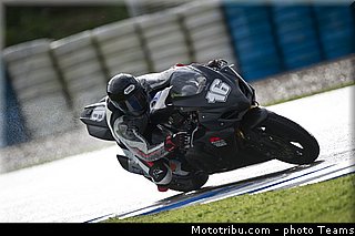 suzuki_crescent_032_wsbk_2013_teams.jpg