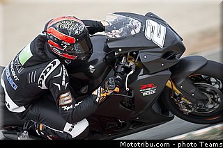 suzuki_crescent_034_wsbk_2013_teams.jpg