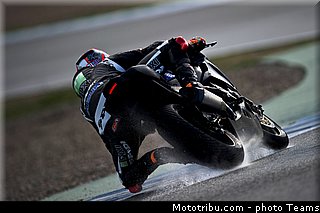 suzuki_crescent_035_wsbk_2013_teams.jpg