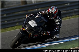 suzuki_crescent_050_wsbk_2013_teams.jpg