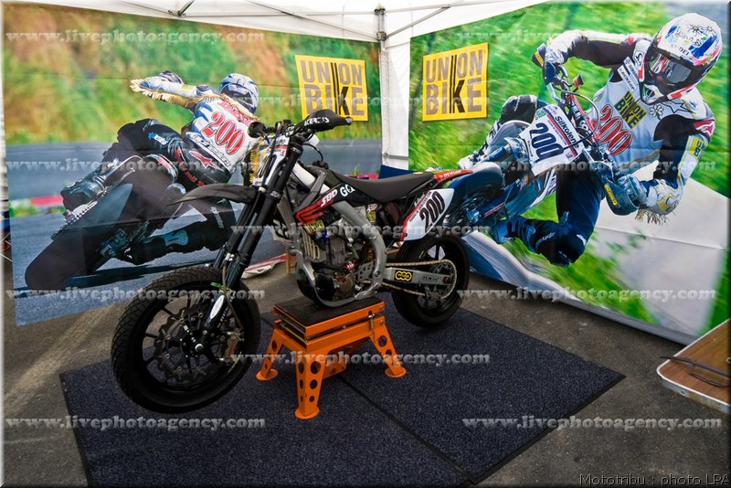MOTO 
