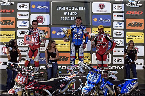 podiums2.jpg