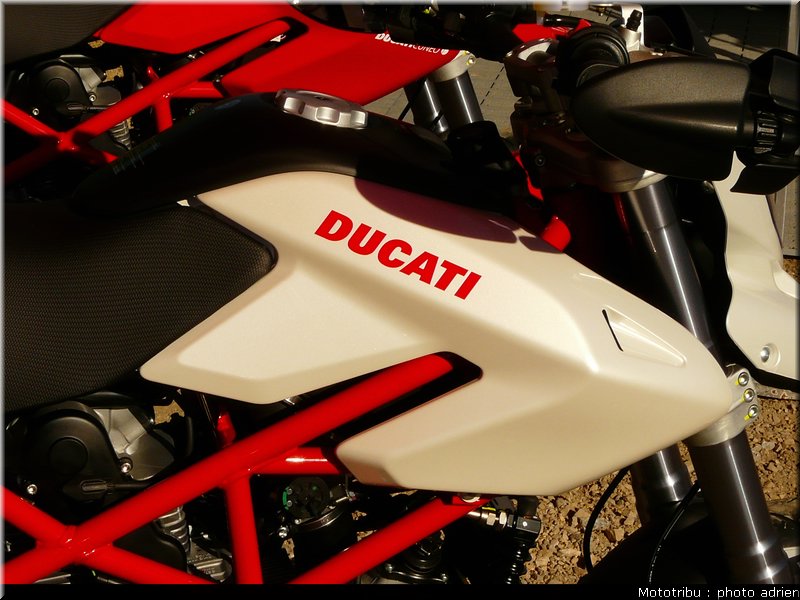 ducati_hypermotard_5