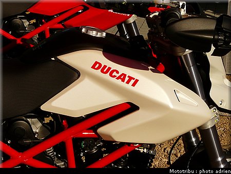 ducati_hypermotard_5.JPG