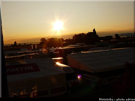 paddock_05.JPG