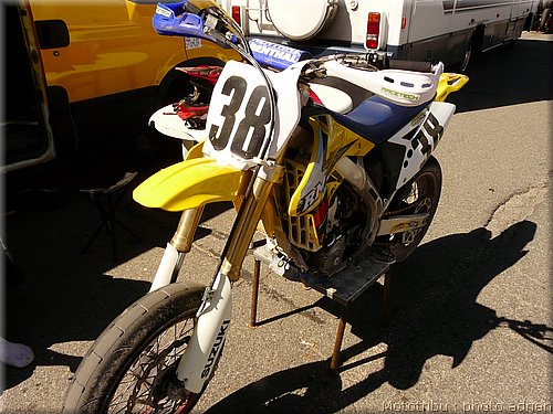 supermotard-alphuez2008-paddock_008.JPG
