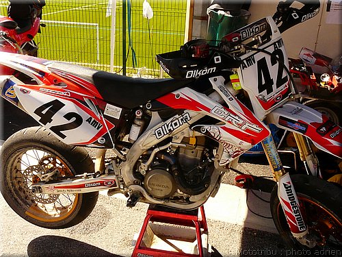 supermotard-alphuez2008-paddock_011.JPG