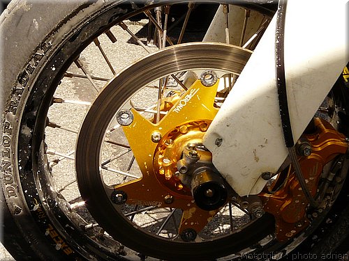 supermotard-alphuez2008-paddock_018.JPG