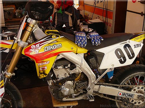 supermotard-alphuez2008-paddock_032.JPG