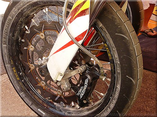 supermotard-alphuez2008-paddock_034.JPG