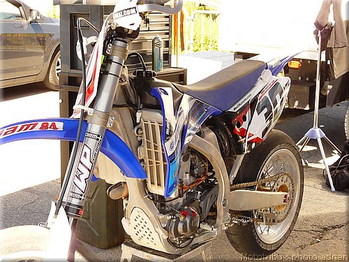 supermotard-alphuez2008-paddock_042.JPG