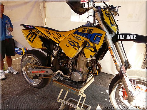 supermotard-alphuez2008-paddock_091.JPG