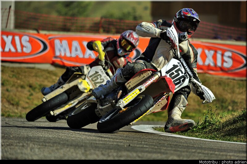 supermoto_44_supermotard_alp_huez_2009