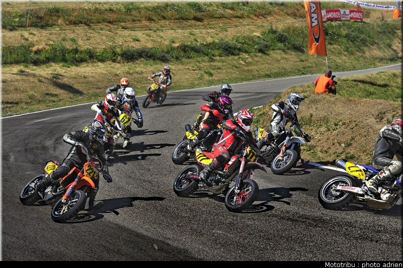 supermoto_s2_54_supermotard_alp_huez_2009