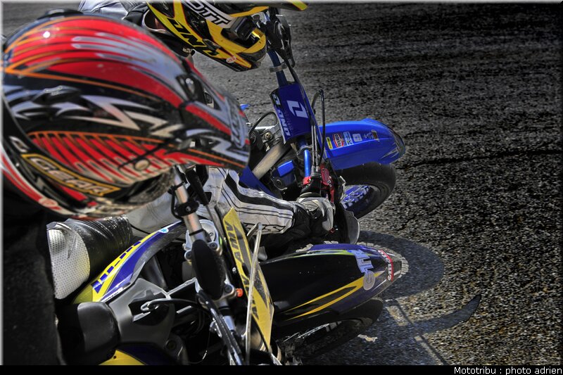 supermoto_s2_61_supermotard_alp_huez_2009