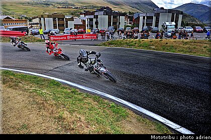 supermoto_06_supermotard_alp_huez_2009.jpg
