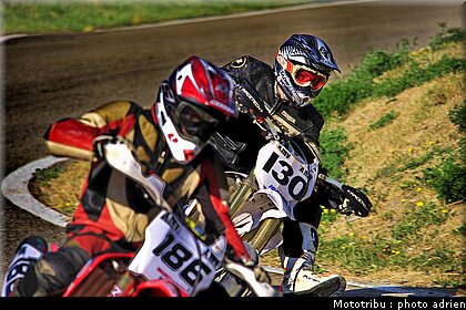 supermoto_27_supermotard_alp_huez_2009.jpg